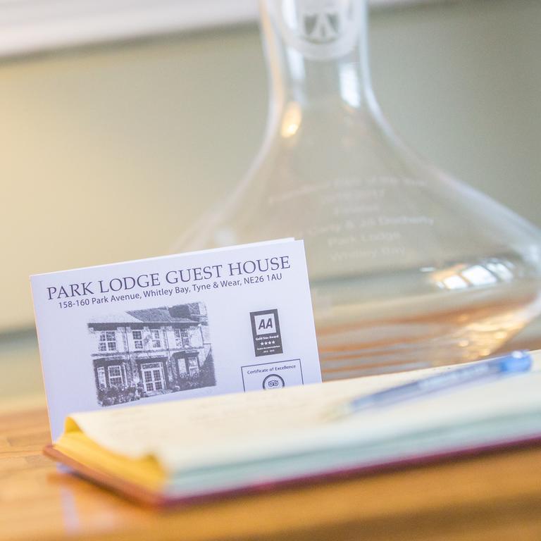 Park Lodge Guest House ウィットレイ・ベイ エクステリア 写真
