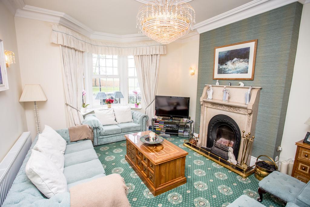 Park Lodge Guest House ウィットレイ・ベイ エクステリア 写真
