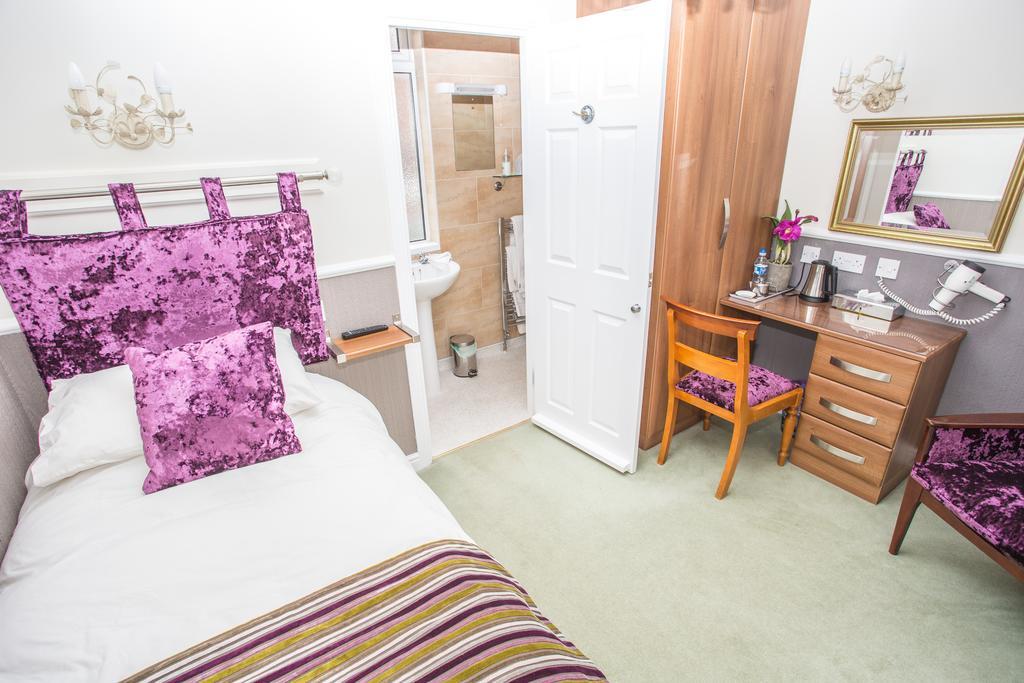 Park Lodge Guest House ウィットレイ・ベイ エクステリア 写真