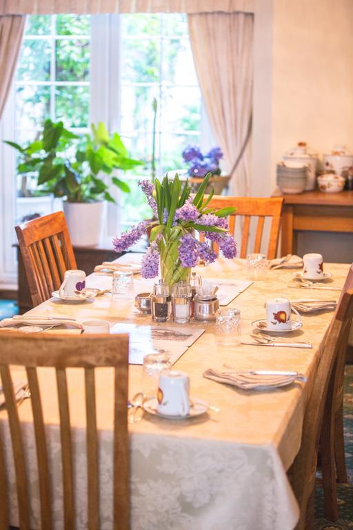 Park Lodge Guest House ウィットレイ・ベイ エクステリア 写真