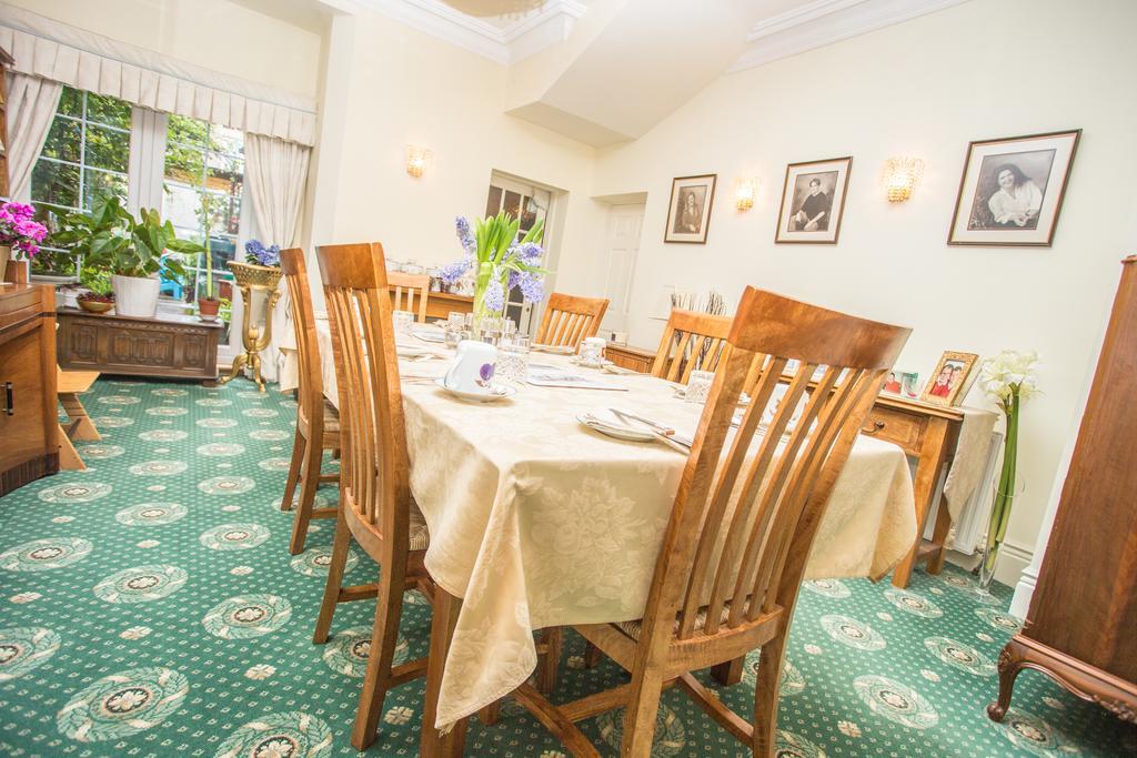 Park Lodge Guest House ウィットレイ・ベイ エクステリア 写真